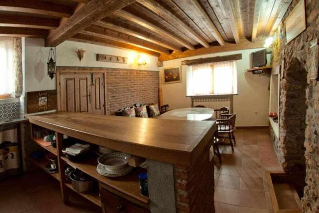Casa Tia Modesta Es Una Calida Y Acogedora Casa Cabezas Bajas 外观 照片